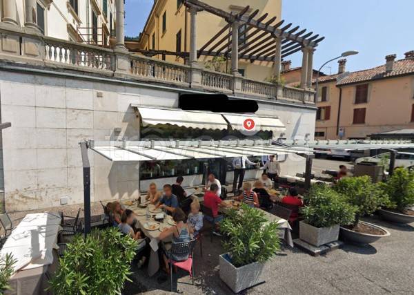 negozio in vendita a Como