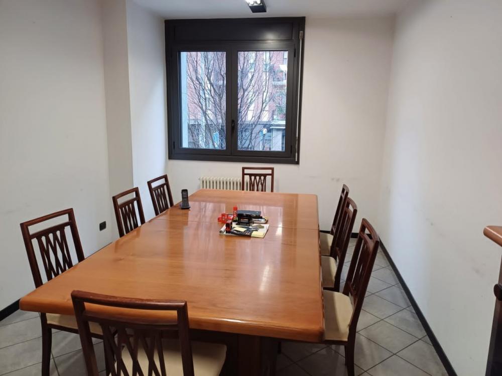 ufficio in vendita a Como in zona Como Centro