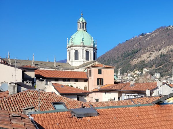 appartamento in vendita a Como in zona Como Centro