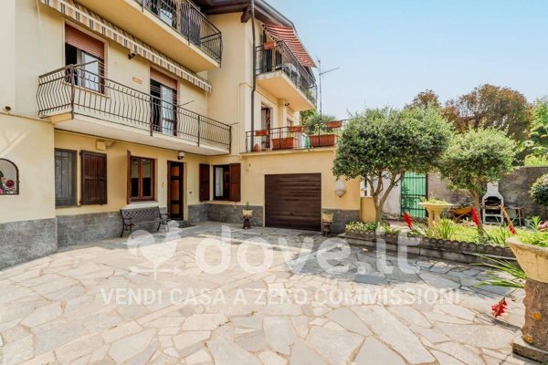 casa indipendente in vendita a Como in zona Garzola