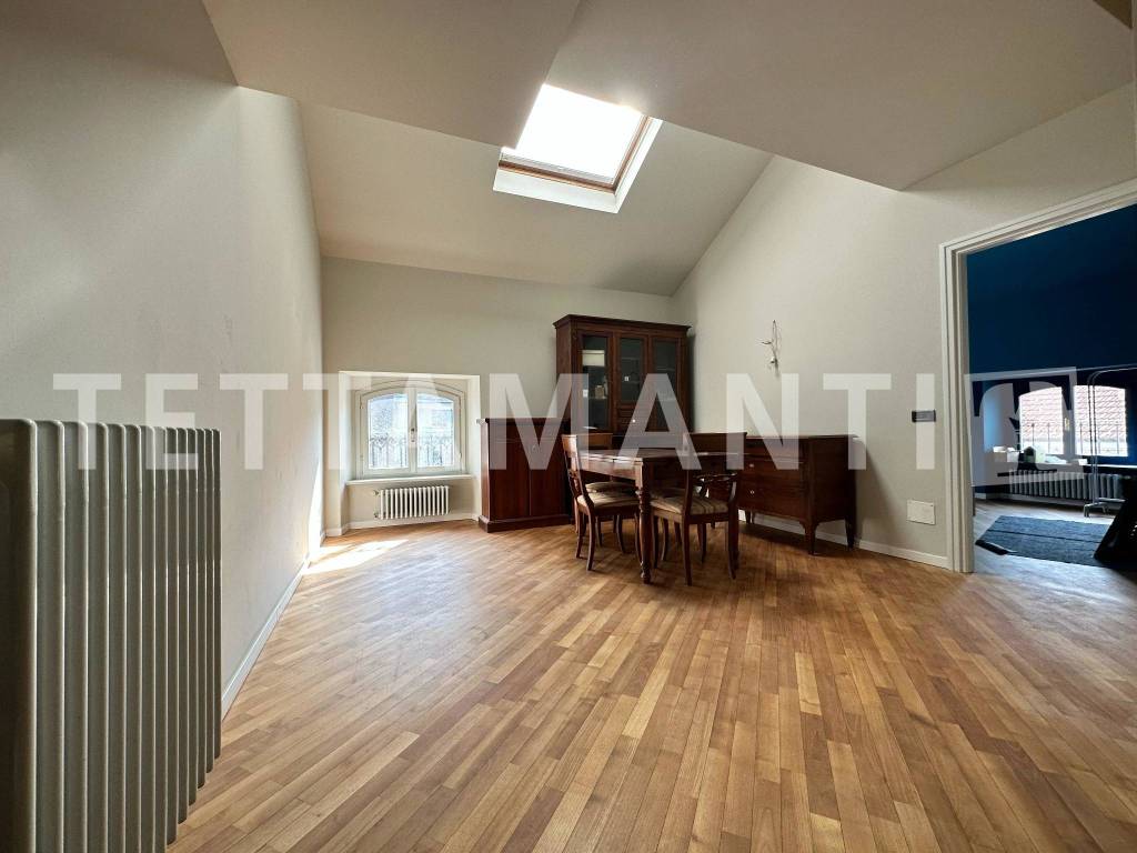 appartamento in vendita a Como in zona Borghi