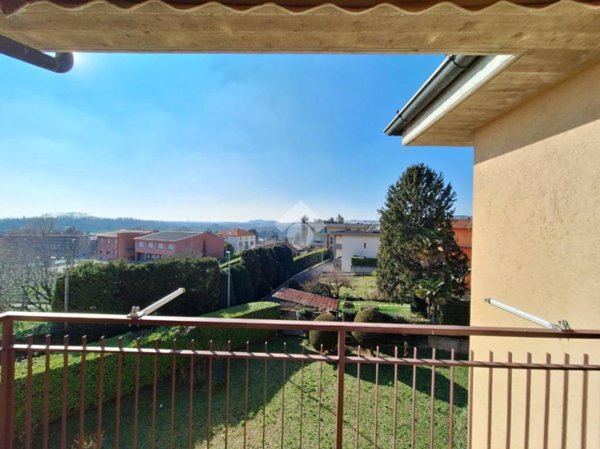 appartamento in vendita a Como in zona Prestino