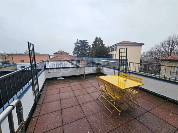 appartamento in vendita a Como in zona Camerlata
