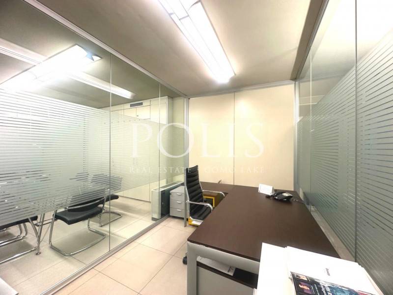 ufficio in vendita a Como in zona Como Centro