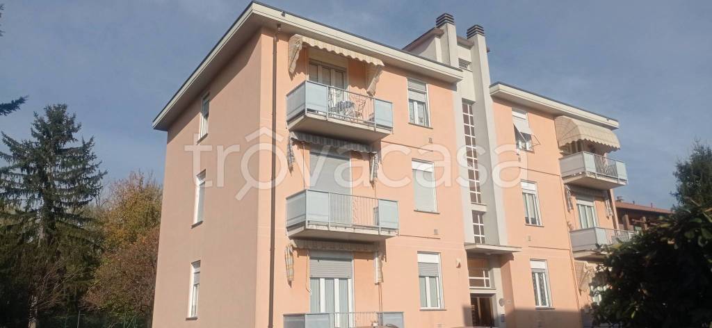 appartamento in vendita a Como in zona Breccia