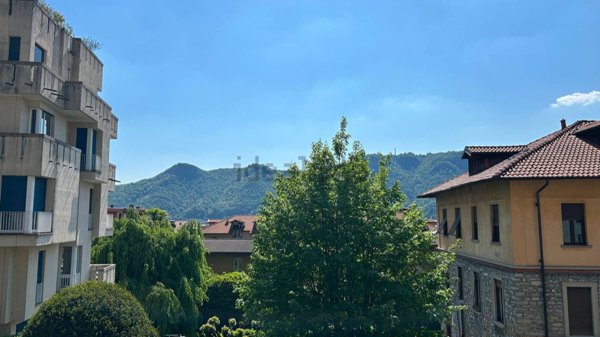 appartamento in vendita a Como