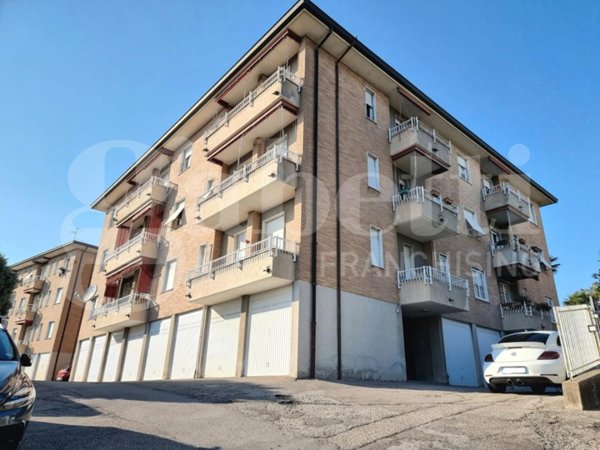 appartamento in vendita a Como in zona Acquanera