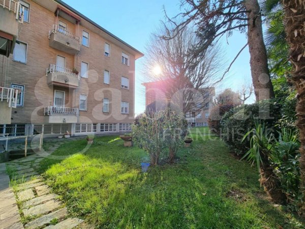 appartamento in vendita a Como in zona Acquanera
