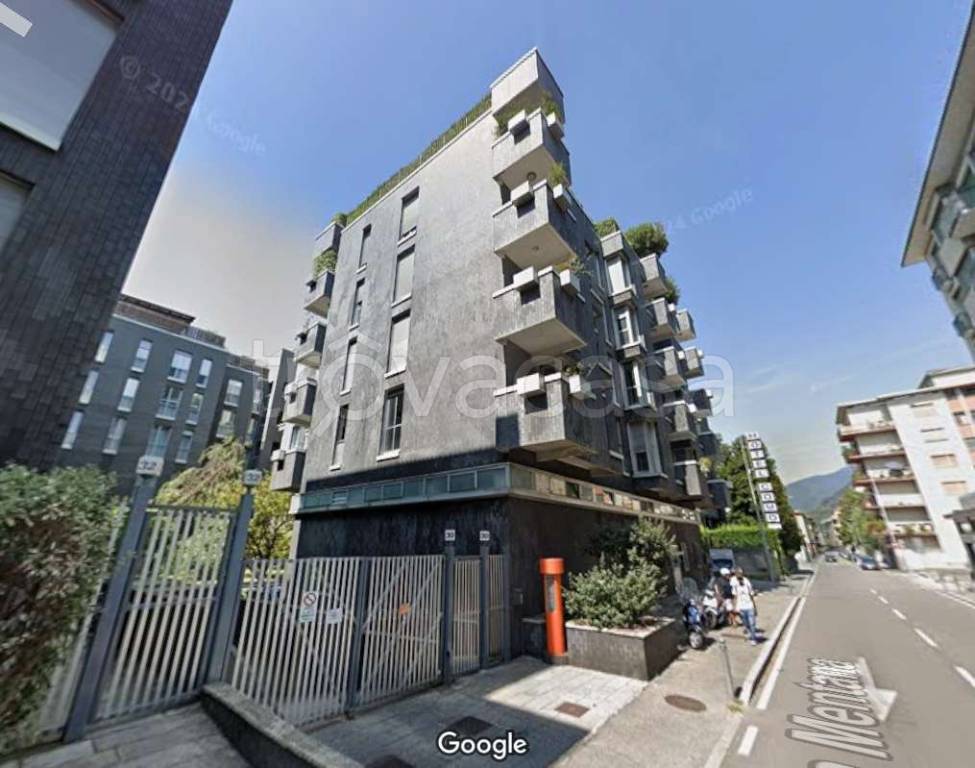 appartamento in vendita a Como in zona Borghi