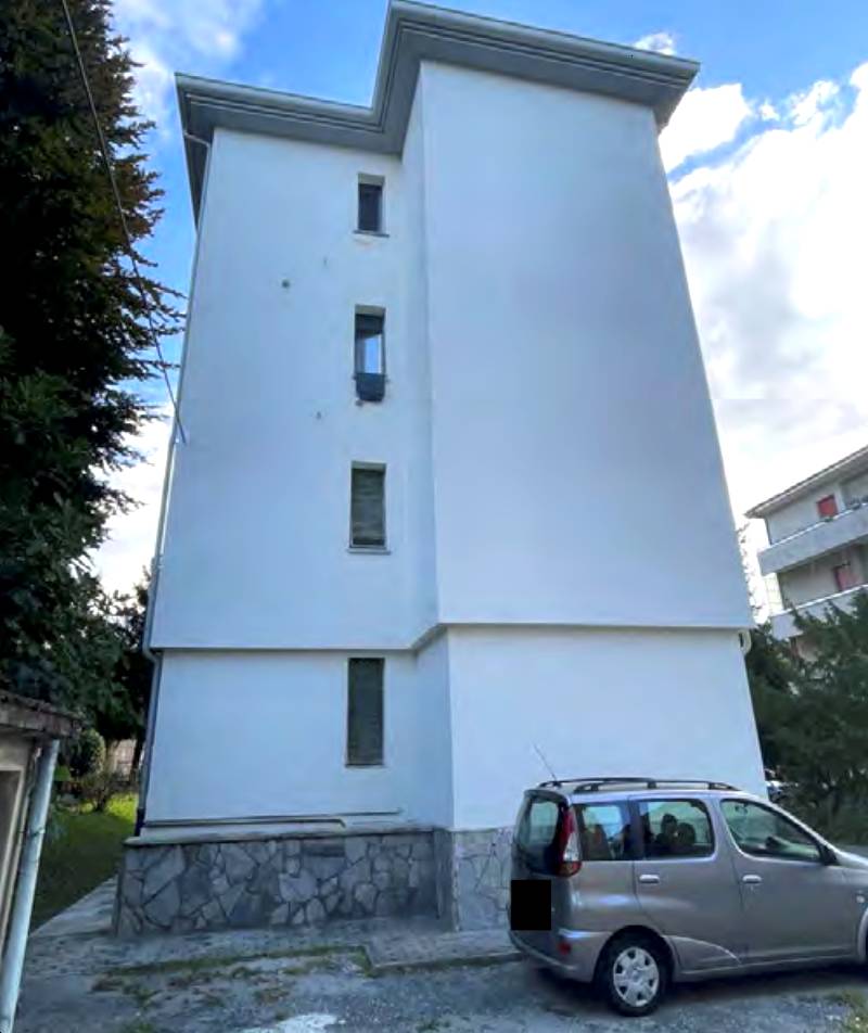 appartamento in vendita a Como in zona Albate