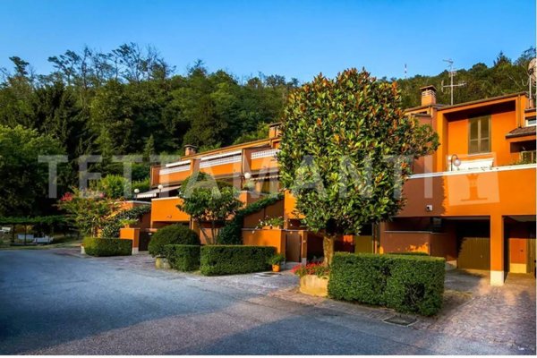 casa indipendente in vendita a Como in zona Albate