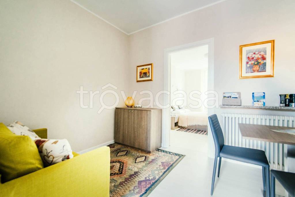 appartamento in vendita a Como in zona Borghi