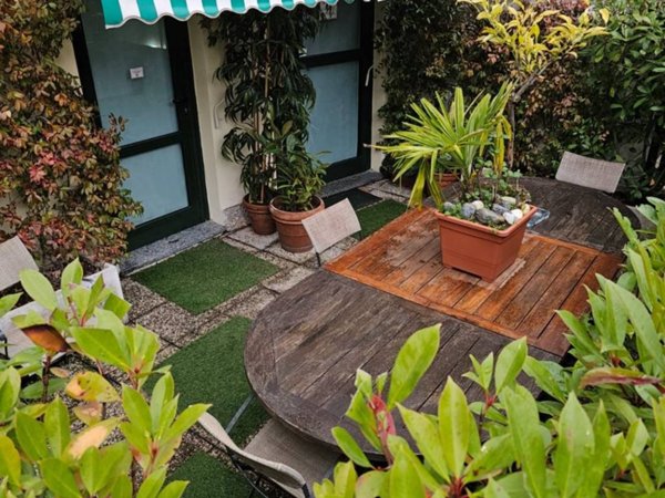 appartamento in vendita a Como in zona Como Centro
