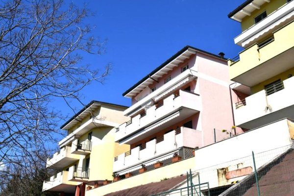 appartamento in vendita a Como in zona Camnago Volta