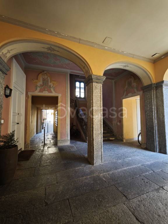appartamento in vendita a Como in zona Piazza Volta