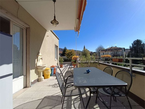 appartamento in vendita a Como in zona Lora