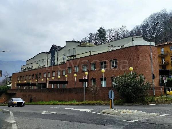 appartamento in vendita a Como in zona Como Centro