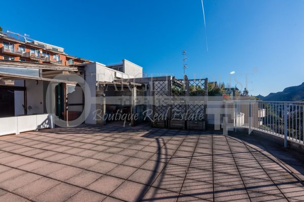 appartamento in vendita a Como in zona Como Centro