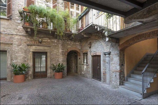 appartamento in vendita a Como in zona Como Centro