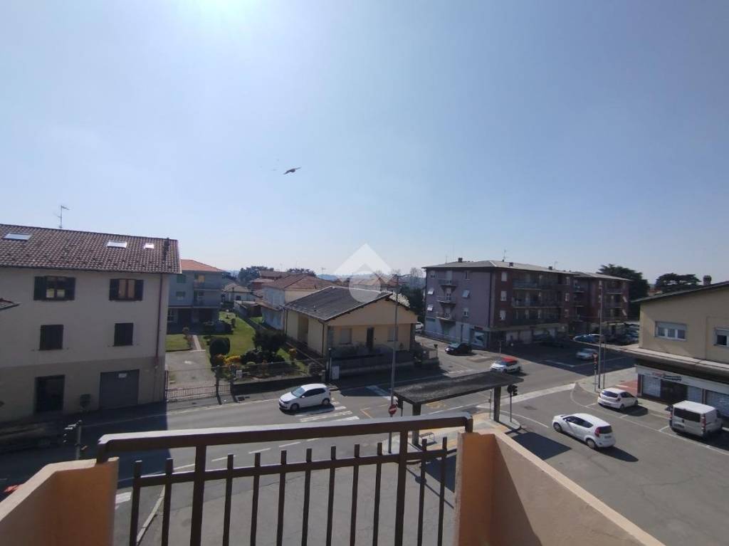 appartamento in vendita a Como in zona Albate