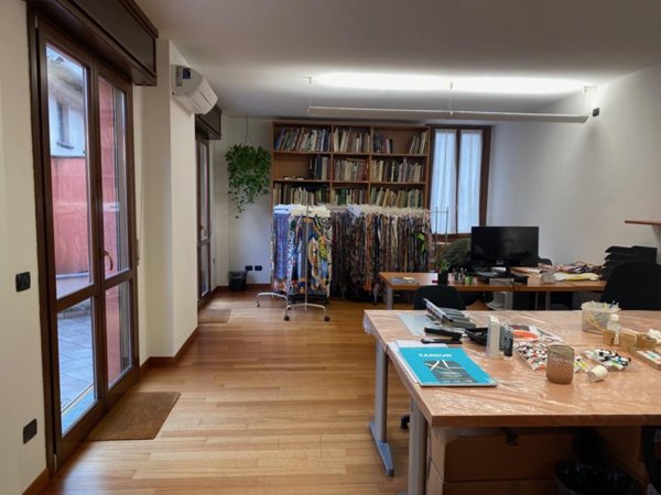 appartamento in vendita a Como in zona Como Centro