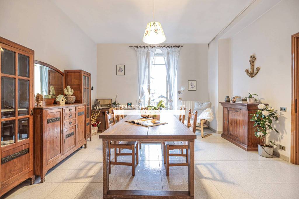 appartamento in vendita a Como in zona Villa Olmo