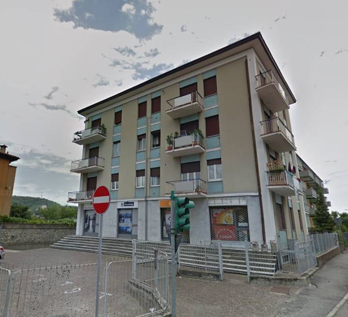 negozio in vendita a Como