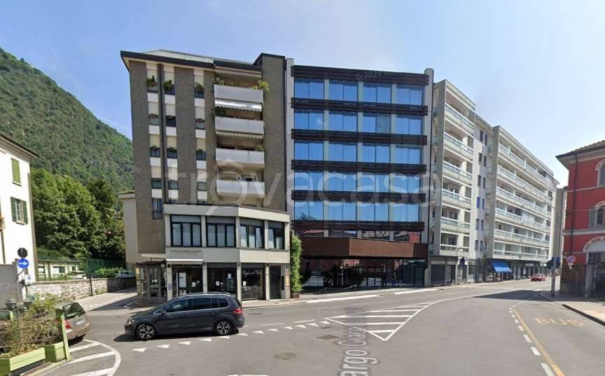 negozio in vendita a Como