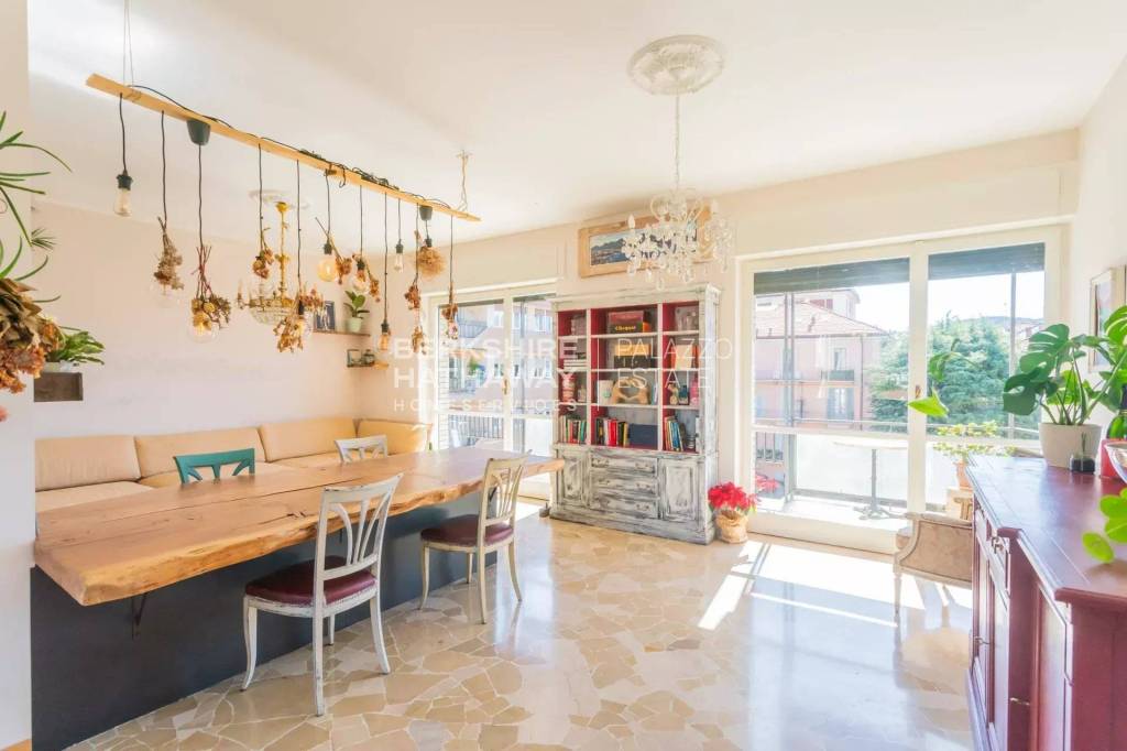 appartamento in vendita a Como in zona Valduce