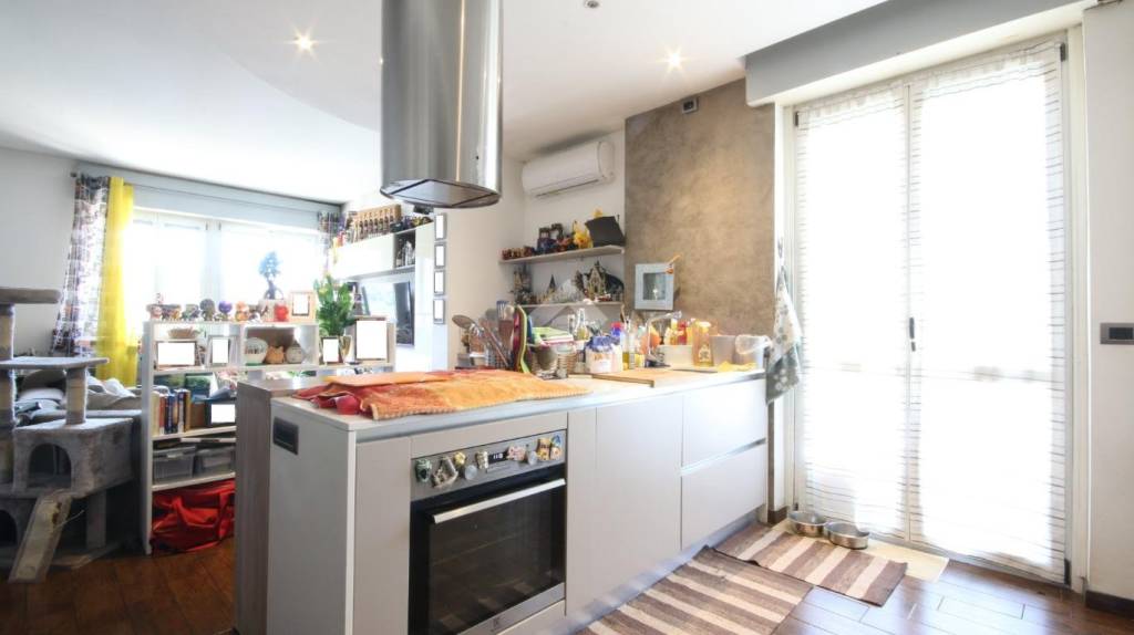 appartamento in vendita a Como in zona Ponte Chiasso