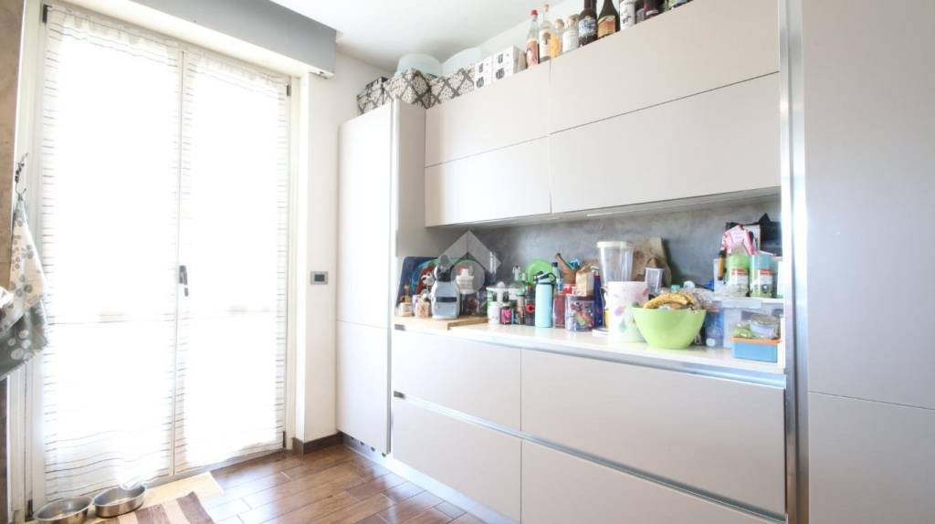 appartamento in vendita a Como in zona Ponte Chiasso