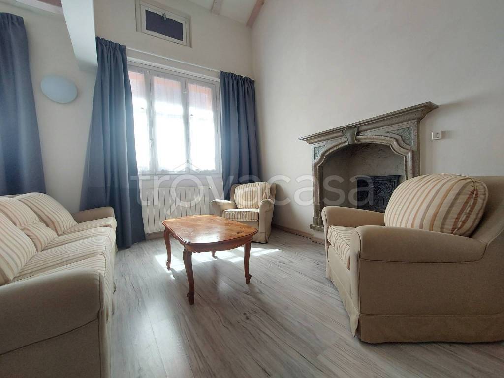 appartamento in vendita a Como in zona Como Centro