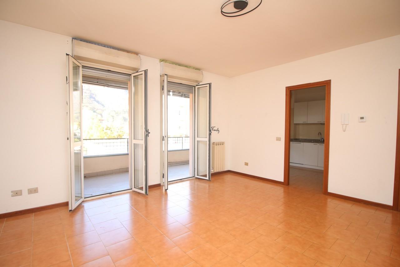 appartamento in vendita a Como in zona Como Centro