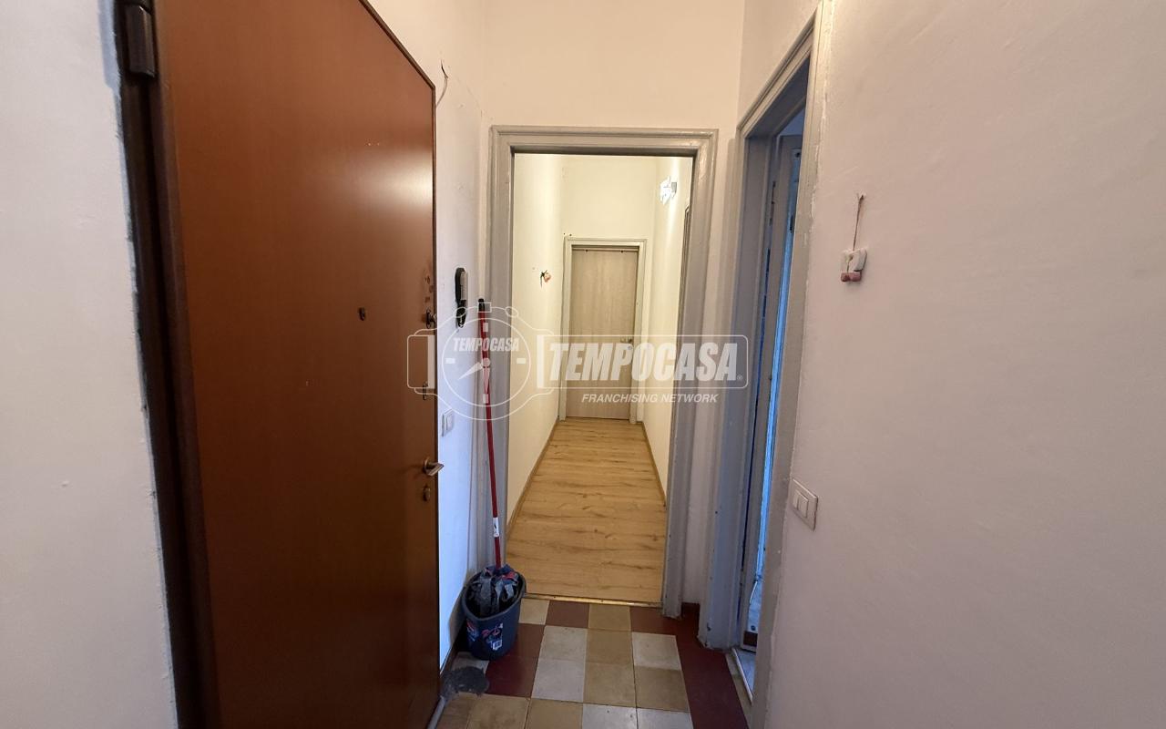 appartamento in vendita a Como in zona Ponte Chiasso