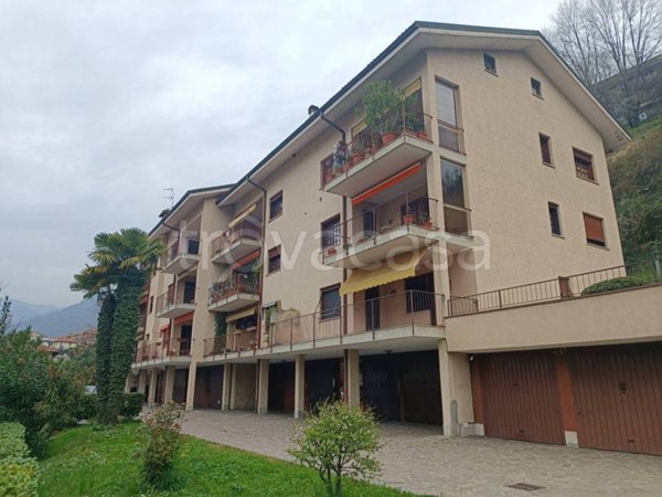 appartamento in vendita a Como in zona Ponte Chiasso