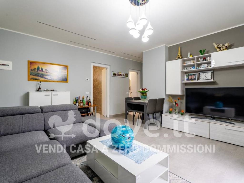 appartamento in vendita a Como in zona Acquanera
