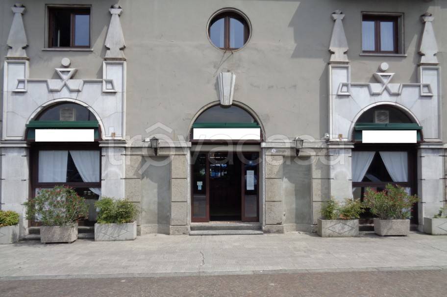 negozio in vendita a Como