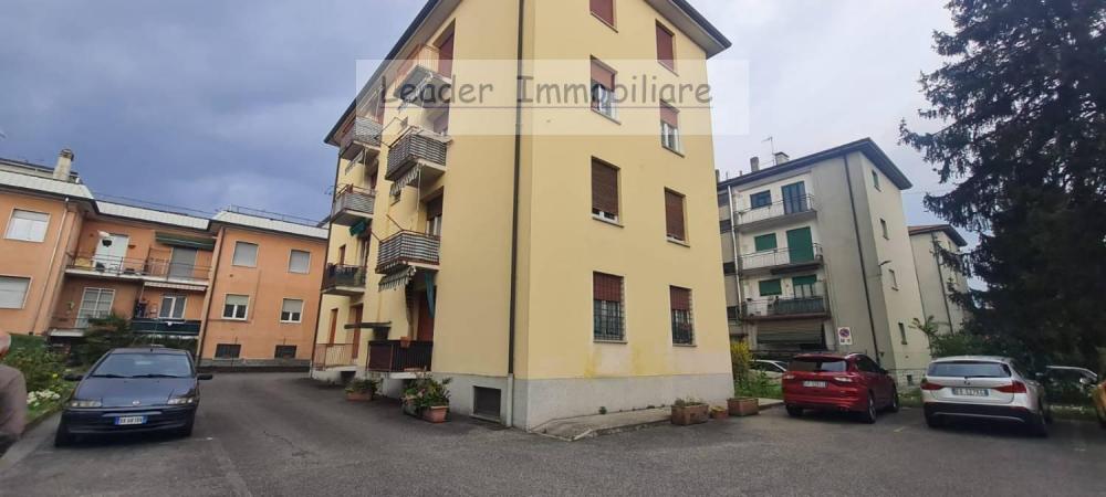 appartamento in vendita a Como in zona Albate