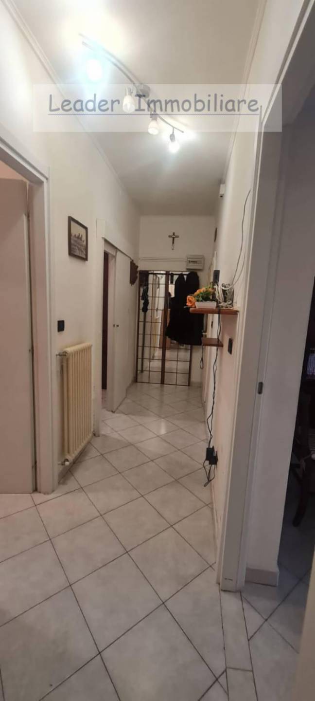 appartamento in vendita a Como in zona Albate