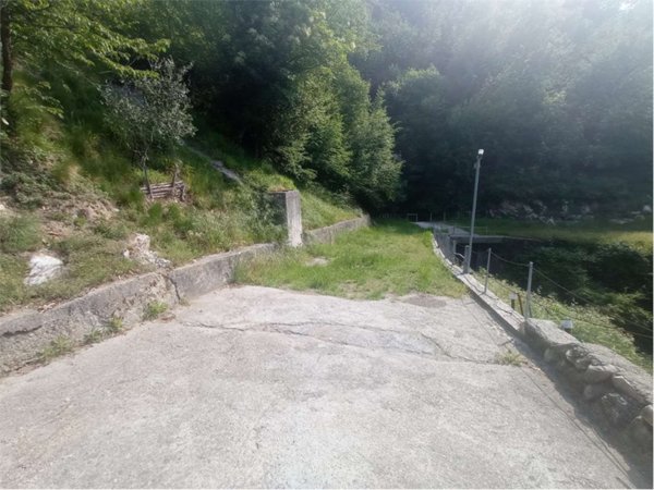 appartamento in vendita a Como in zona Garzola