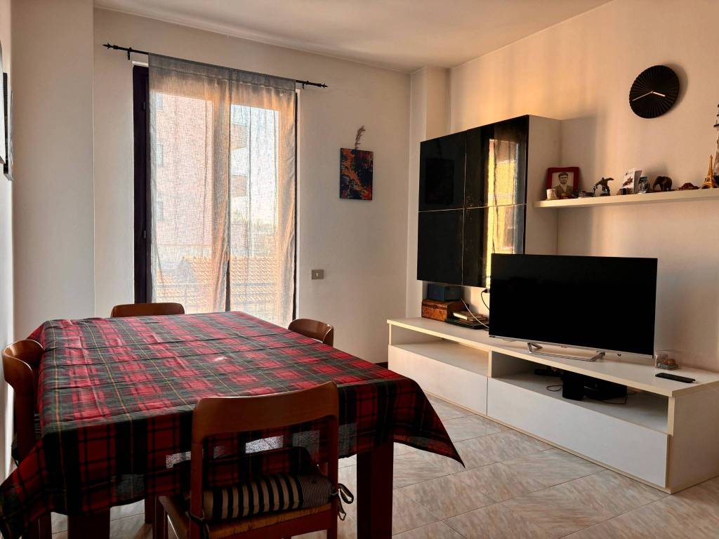 appartamento in vendita a Como in zona Rebbio