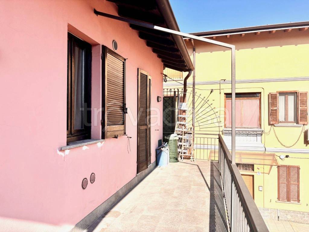 appartamento in vendita a Como in zona Camerlata