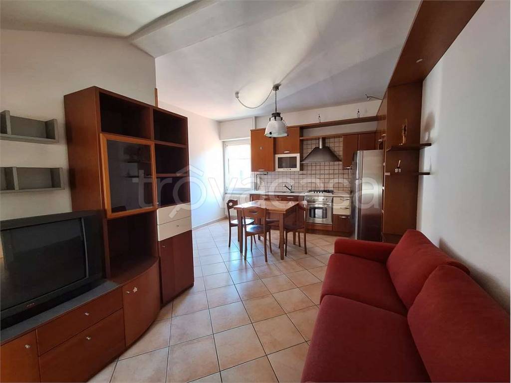 appartamento in vendita a Como in zona Caserme