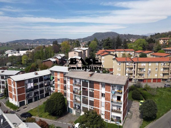 appartamento in vendita a Como in zona Camerlata