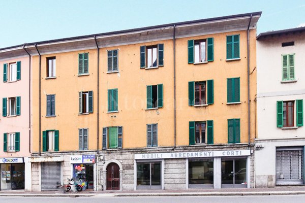 appartamento in vendita a Como in zona Via Milano
