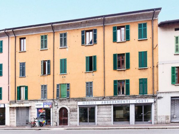 appartamento in vendita a Como in zona Via Milano