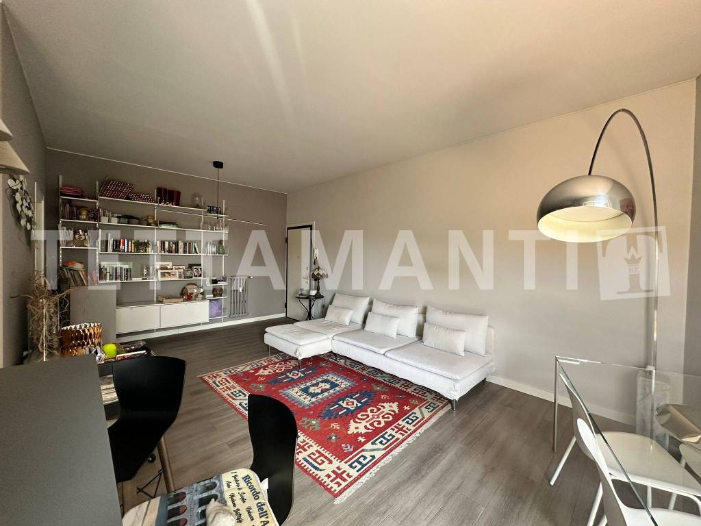 appartamento in vendita a Como in zona Breccia