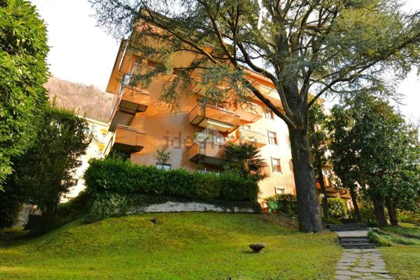 appartamento in vendita a Como in zona Como Centro