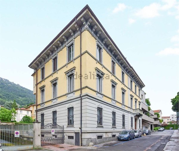 appartamento in vendita a Como in zona Valduce