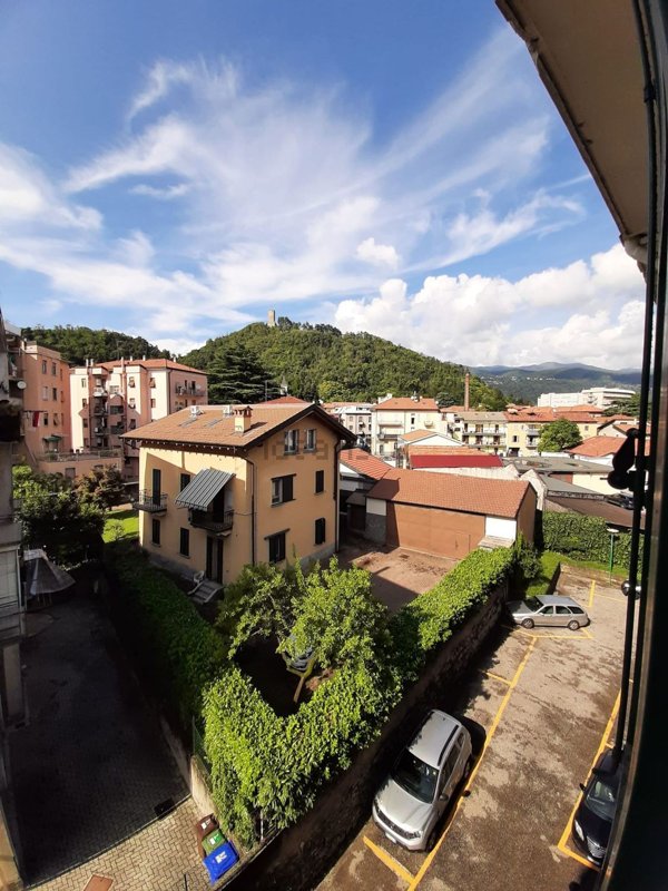 appartamento in vendita a Como in zona Camerlata